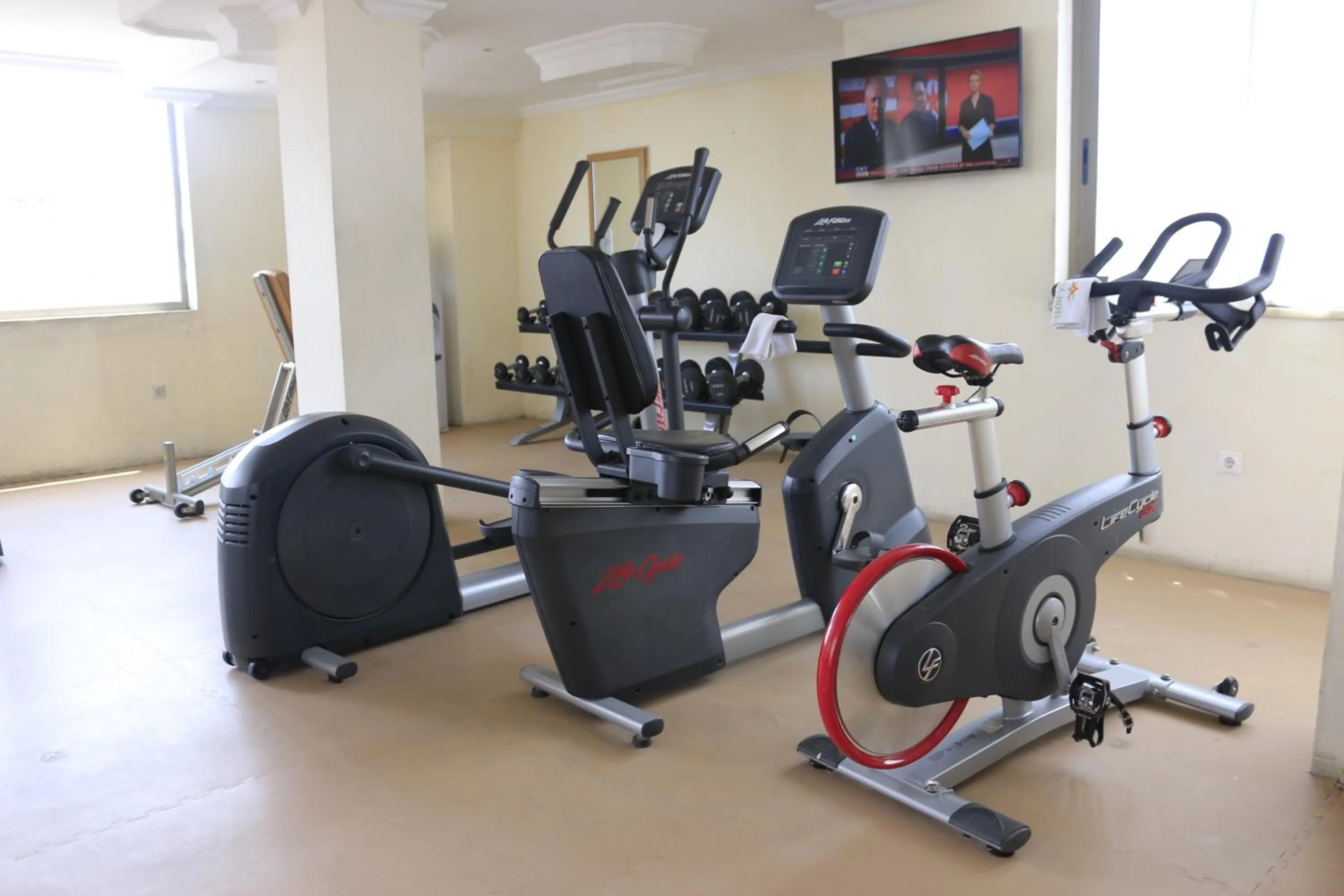 Fitness centre/facilities in Momona Hotel
