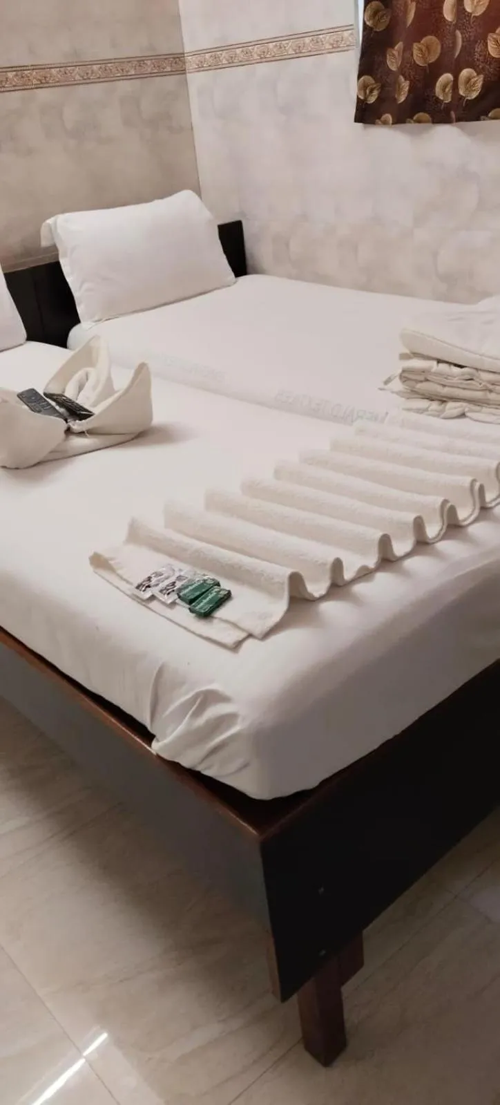 Bed in Hotel Kamal