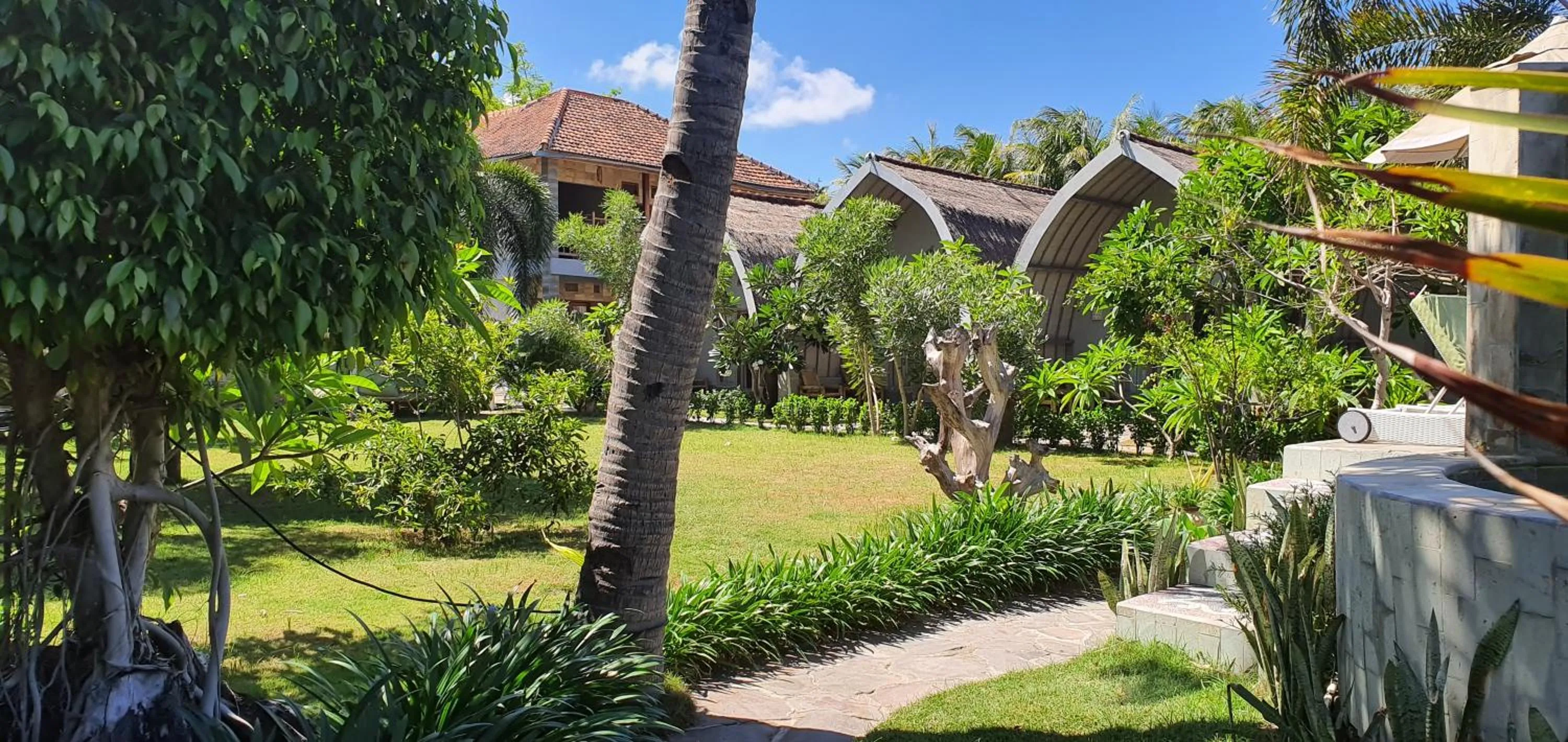 Property building in Puri Air Beach Resort & Spa