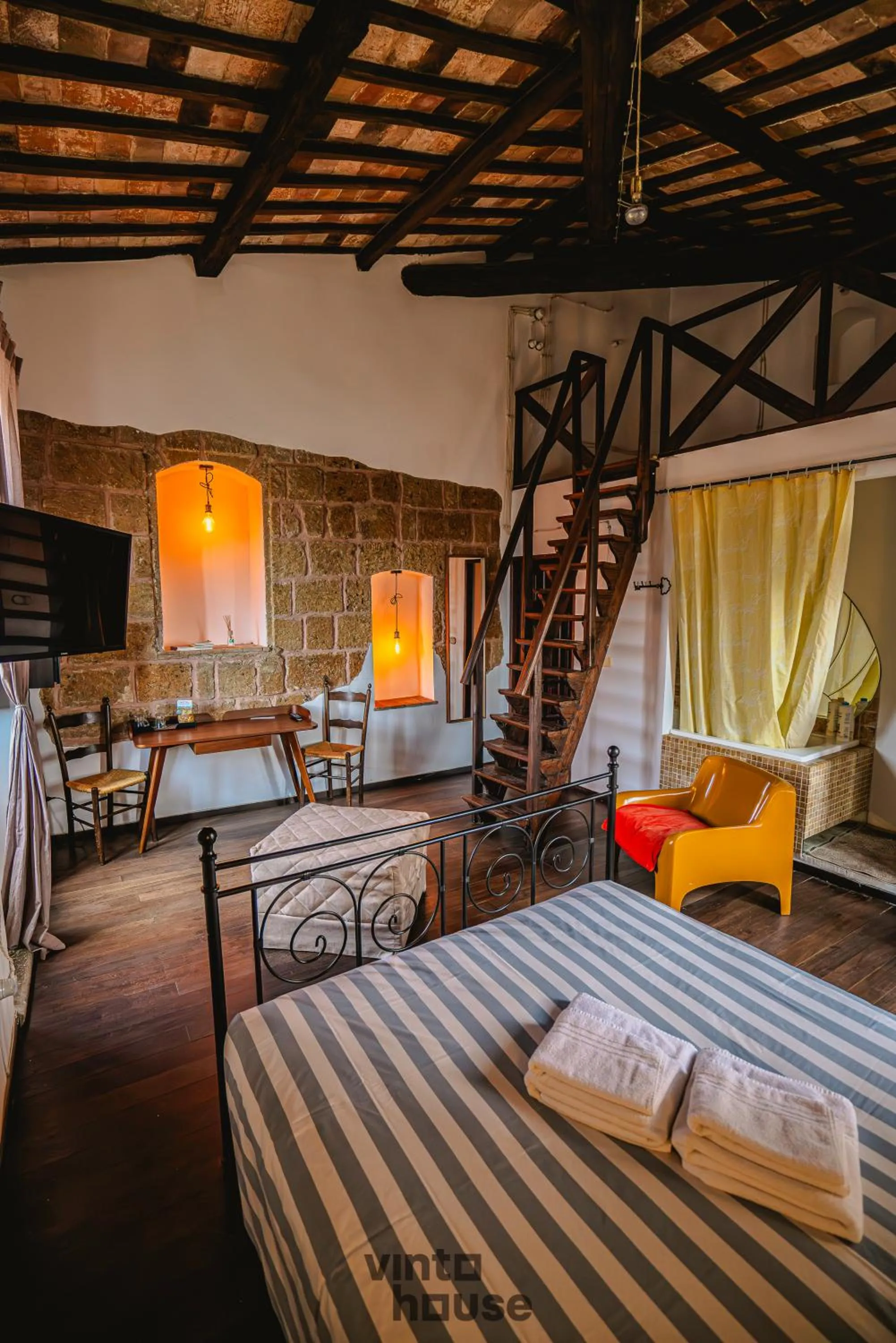 Bed in Libera Mente Civita