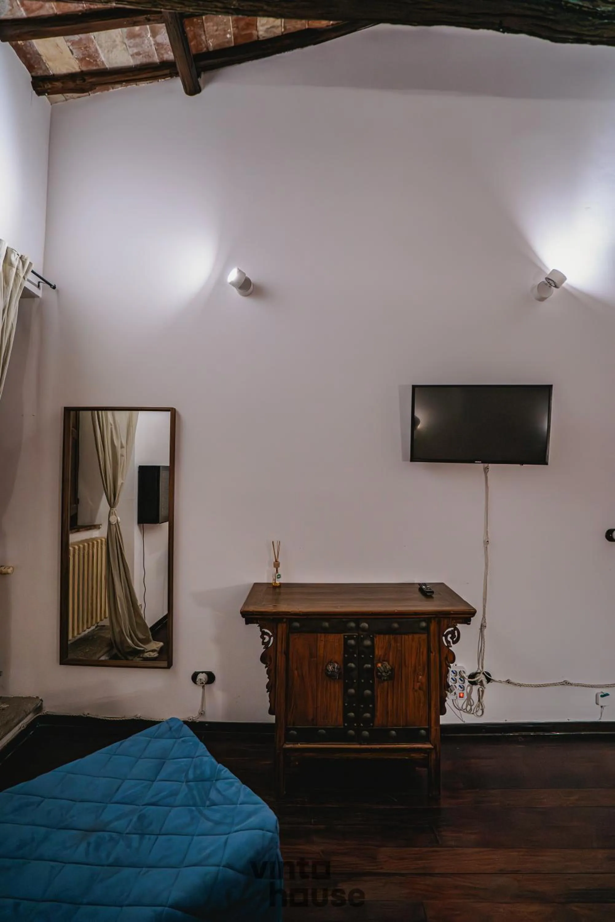 TV and multimedia, Bed in Libera Mente Civita