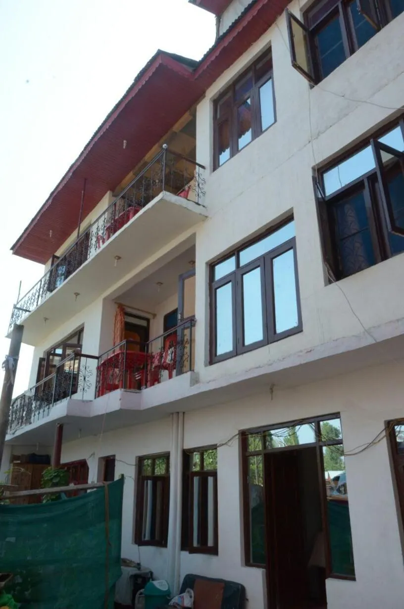 Howrah Guest House