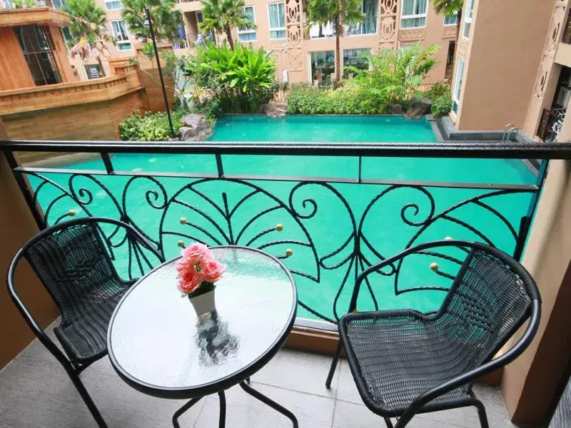 Balcony/Terrace, Swimming Pool in Atlantis Condo & Water Park Pattaya By The Sea