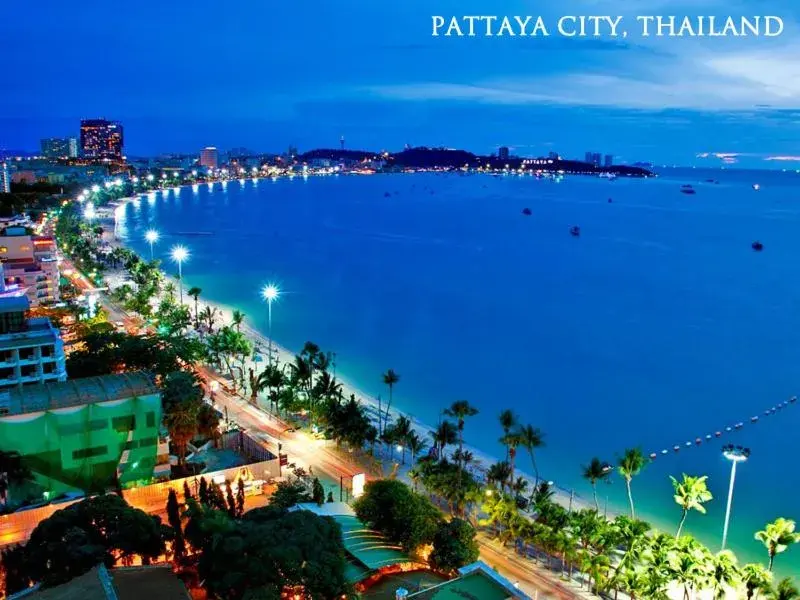 Text overlay, Bird's-eye View in Atlantis Condo & Water Park Pattaya By The Sea