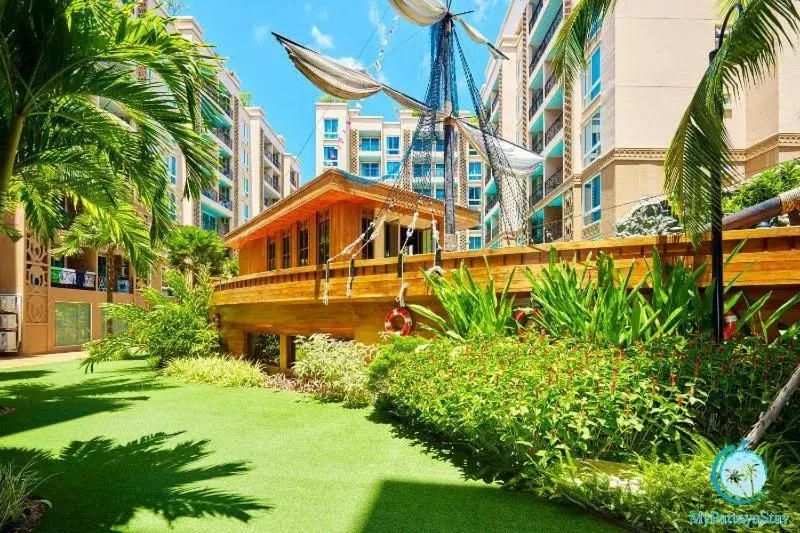 Garden, Property Building in Atlantis Condo & Water Park Pattaya By The Sea