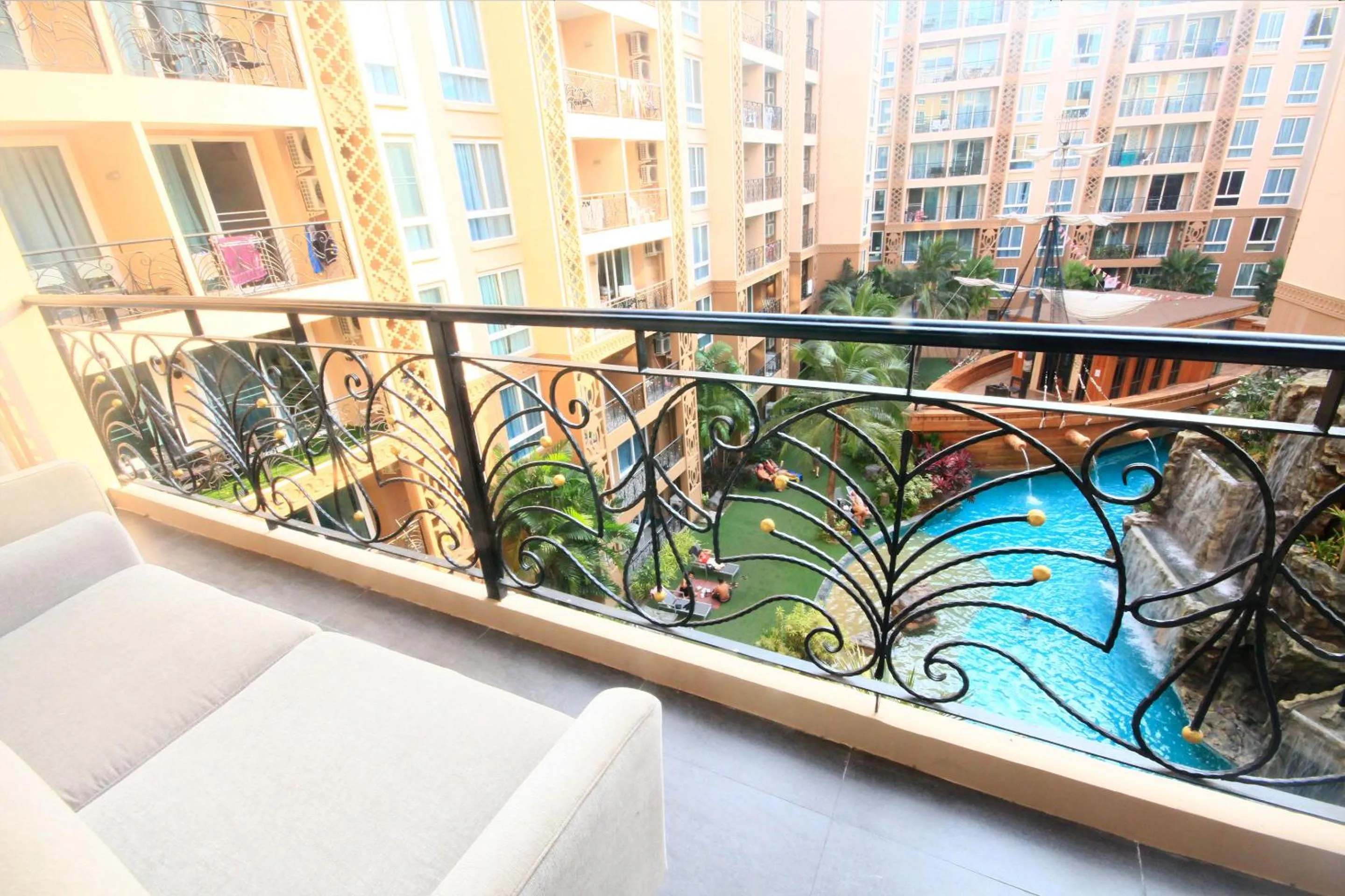 Day in Atlantis Condo & Water Park Pattaya By the Sea