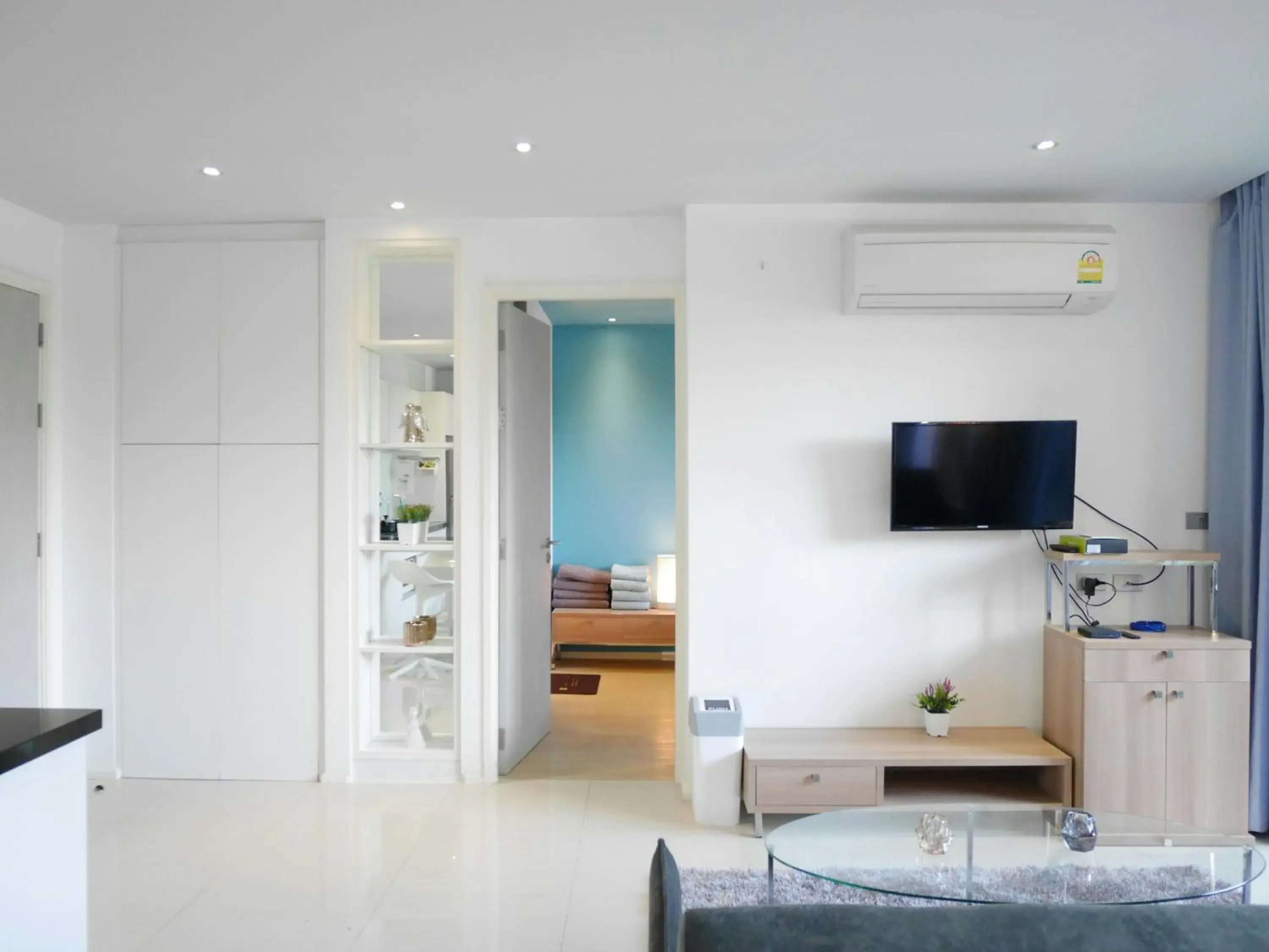 TV/Entertainment Center in Atlantis Condo & Water Park Pattaya By The Sea