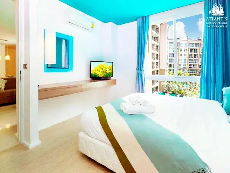 Text overlay in Atlantis Condo & Water Park Pattaya By The Sea