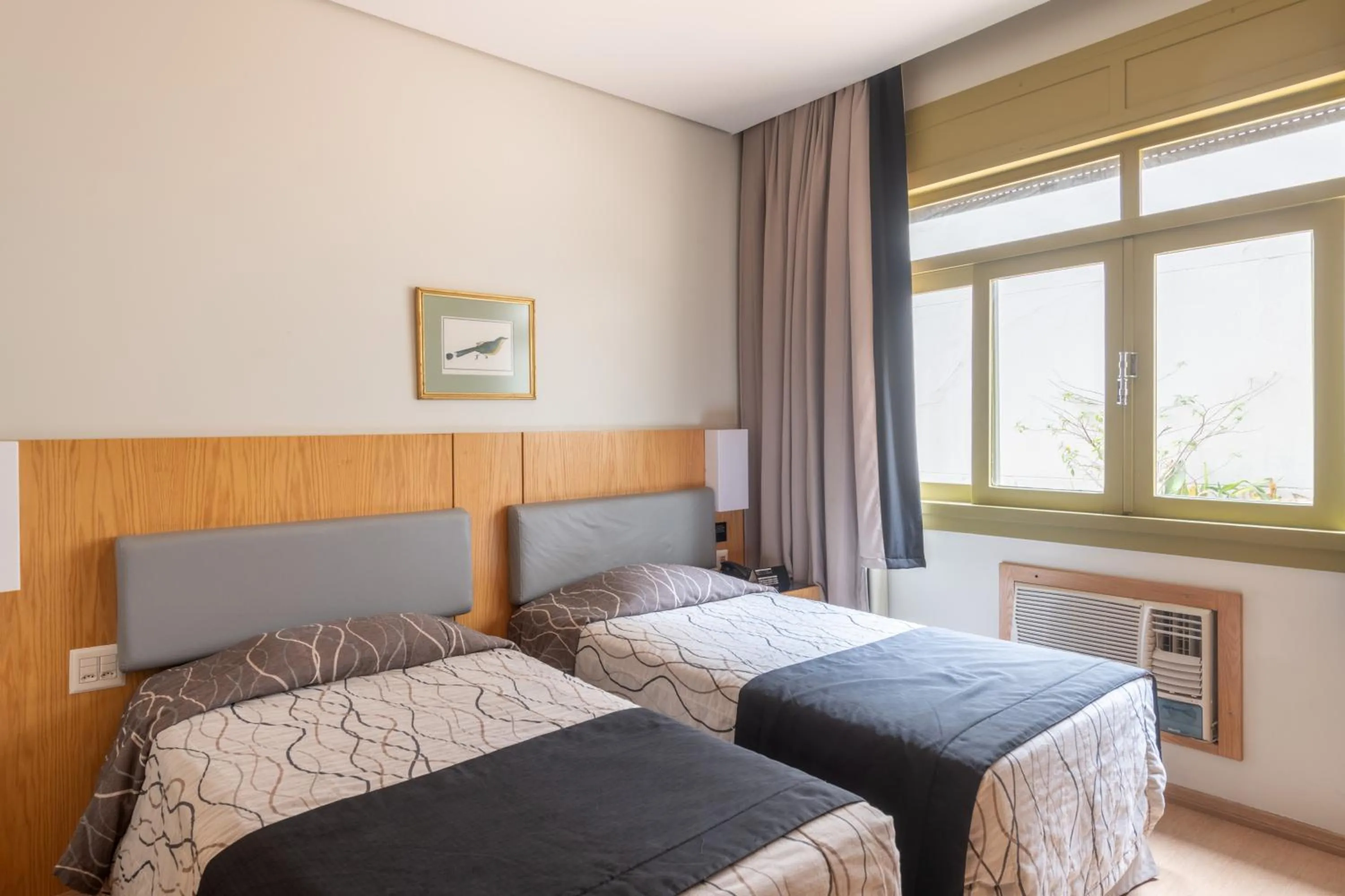 Bedroom, Bed in DELPLAZA Excelsior São Paulo - By Monreale