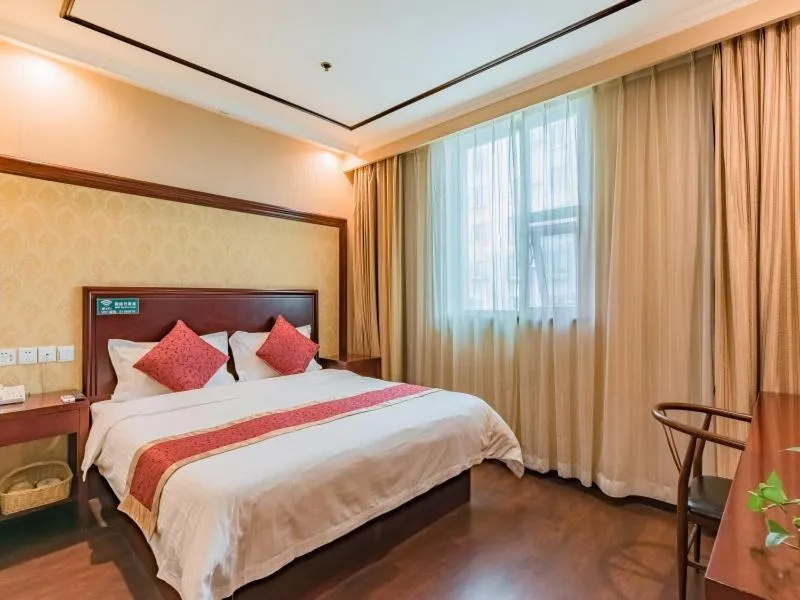 Bed in GreenTree Inn Beijing Yuegezhuang Business Hotel