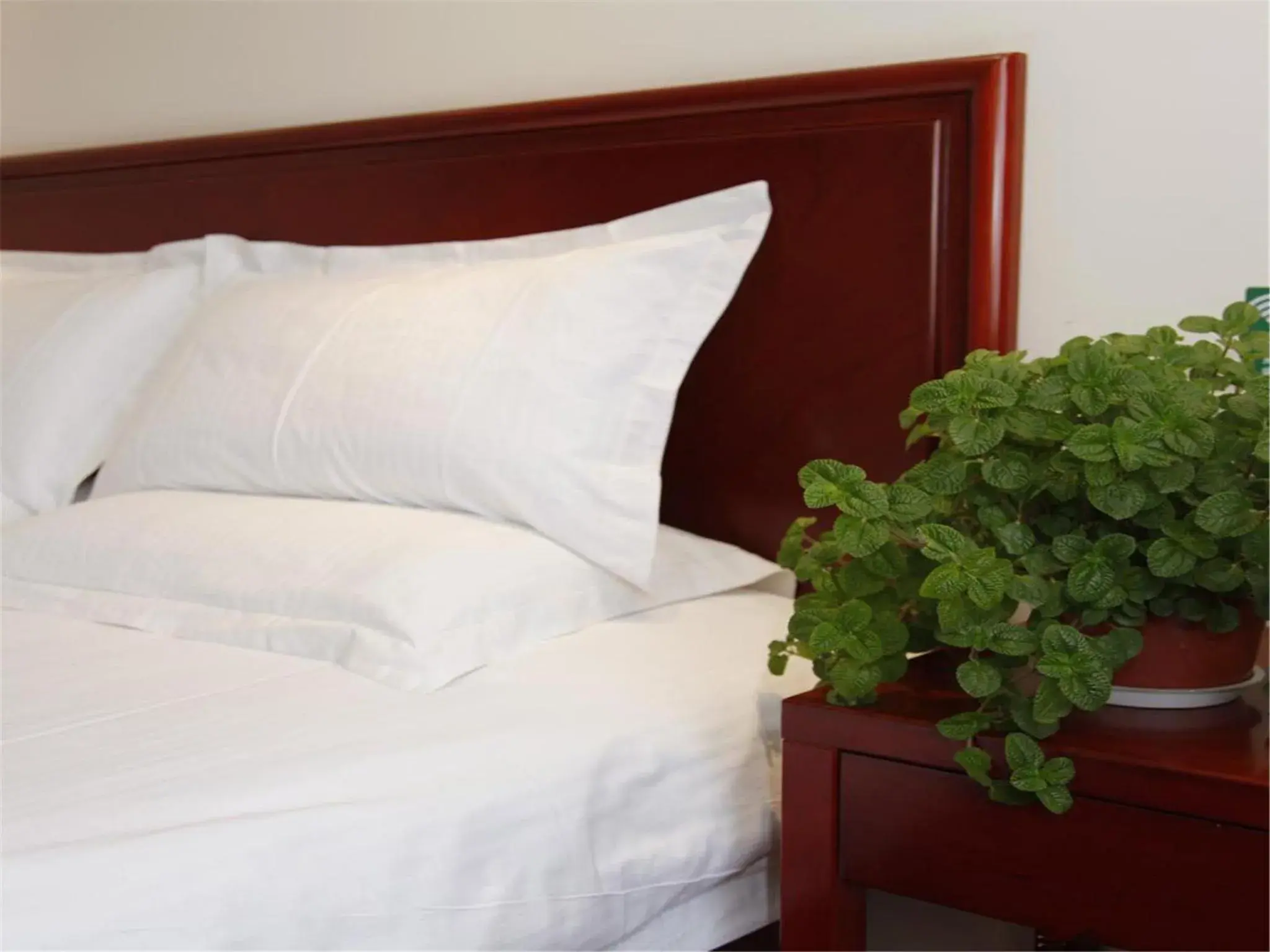 Bed in GreenTree Inn Beijing Fangshan Liangxiang Suzhuang Express Hotel Bed in GreenTree Inn Beijing Fangshan Liangxiang Suzhuang Express Hotel