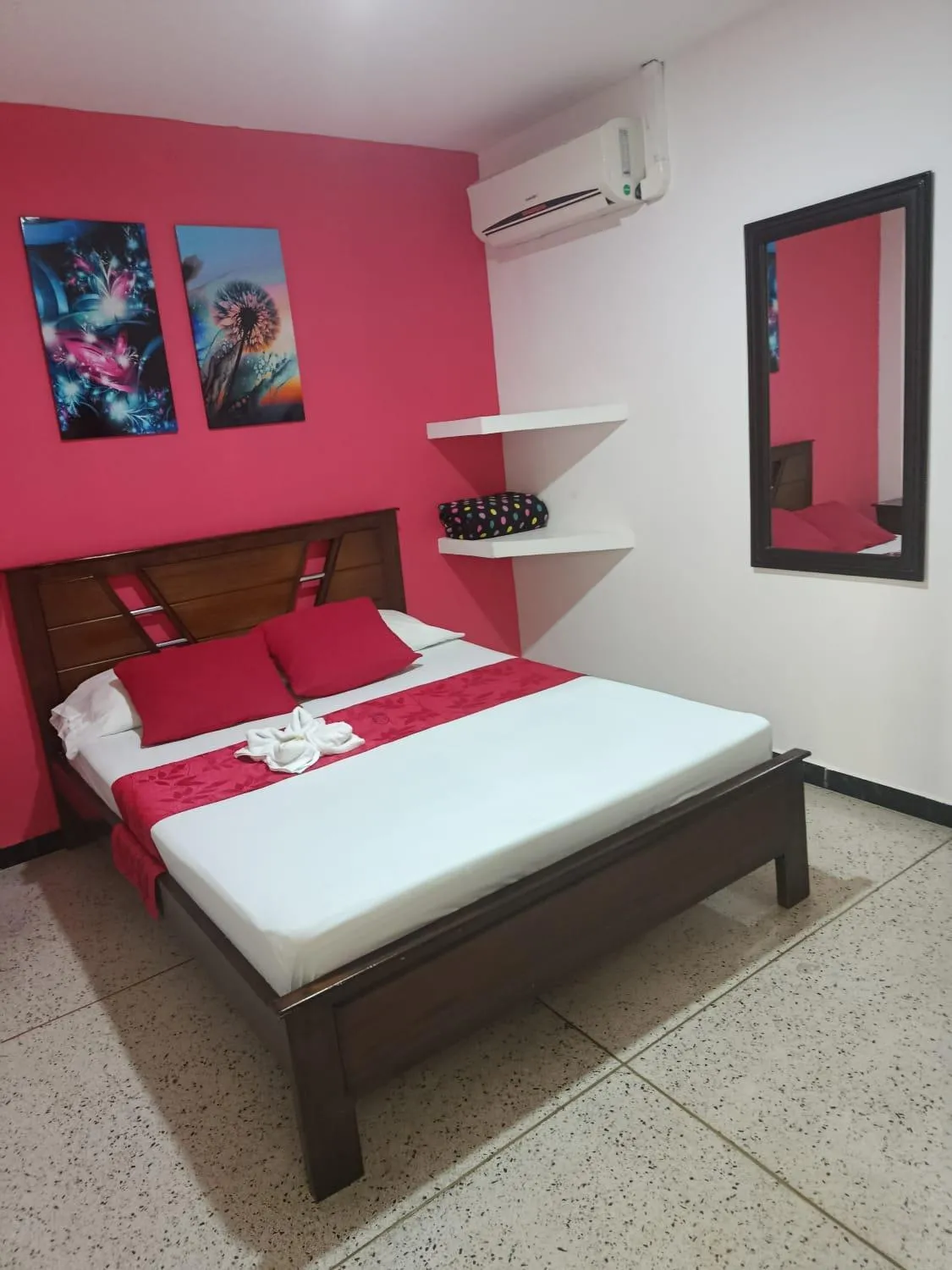 Single Room - single occupancy in Hotel Cartago Plaza