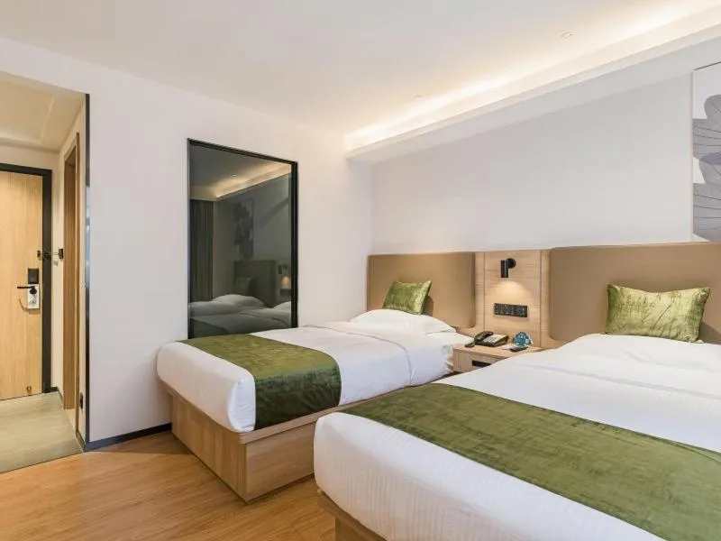 Bed in GreenTree Inn BeiJing FangZhuang Business Hotel
