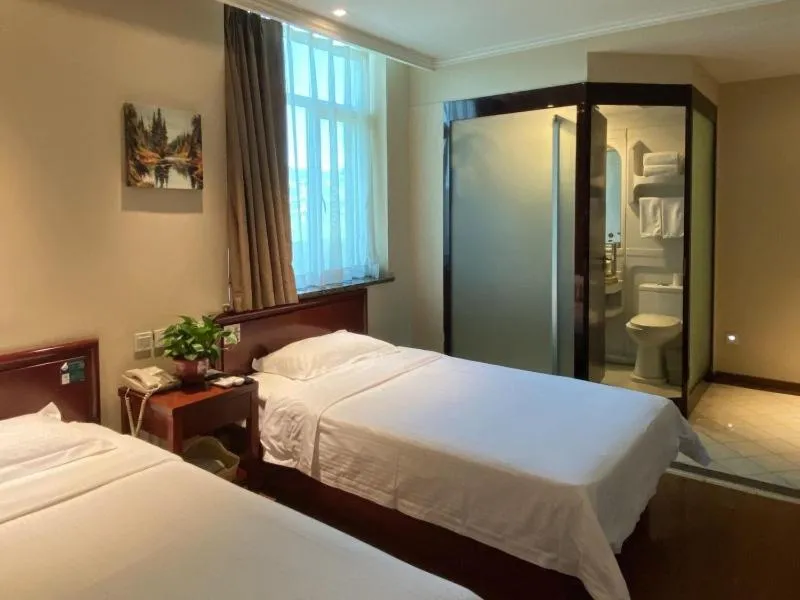 Bed in GreenTree Inn Beijing Changping Tiantongyuan East Taipingzhuang Road Express Hotel
