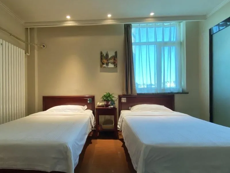 Bed in GreenTree Inn Beijing Changping Tiantongyuan East Taipingzhuang Road Express Hotel