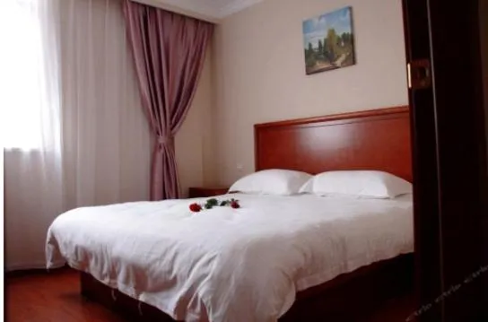 GreenTree Inn Shanghai Luojing Express Hotel