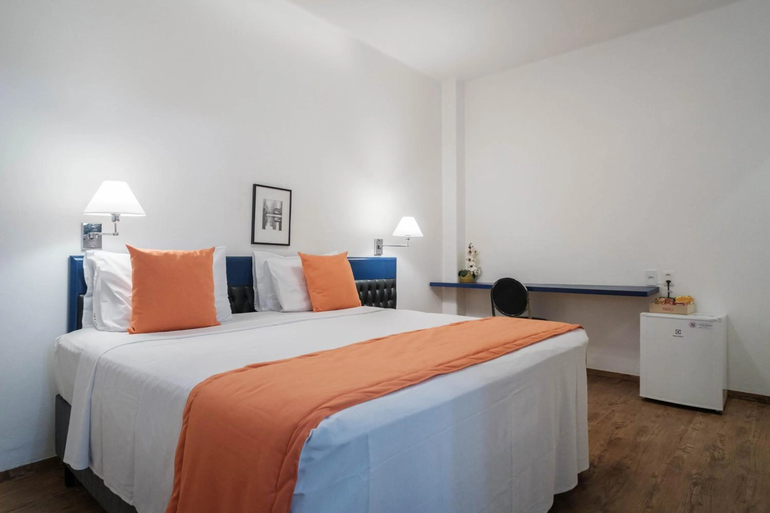 Bedroom, Bed in Hotel Normandie - by Easy Hotéis