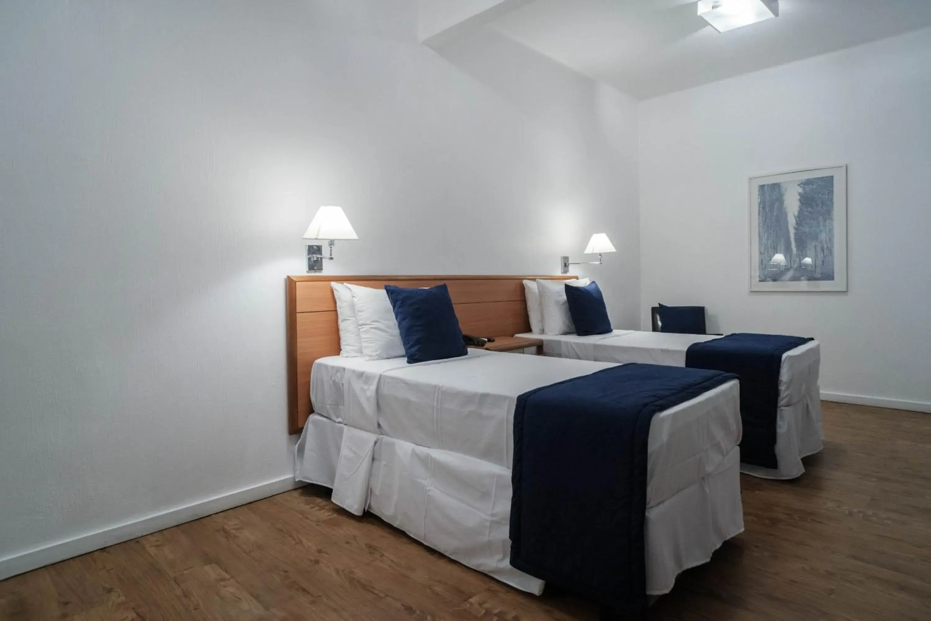 Twin Room in Hotel Normandie - by Easy Hotéis Twin Room in Hotel Normandie - by Easy Hotéis