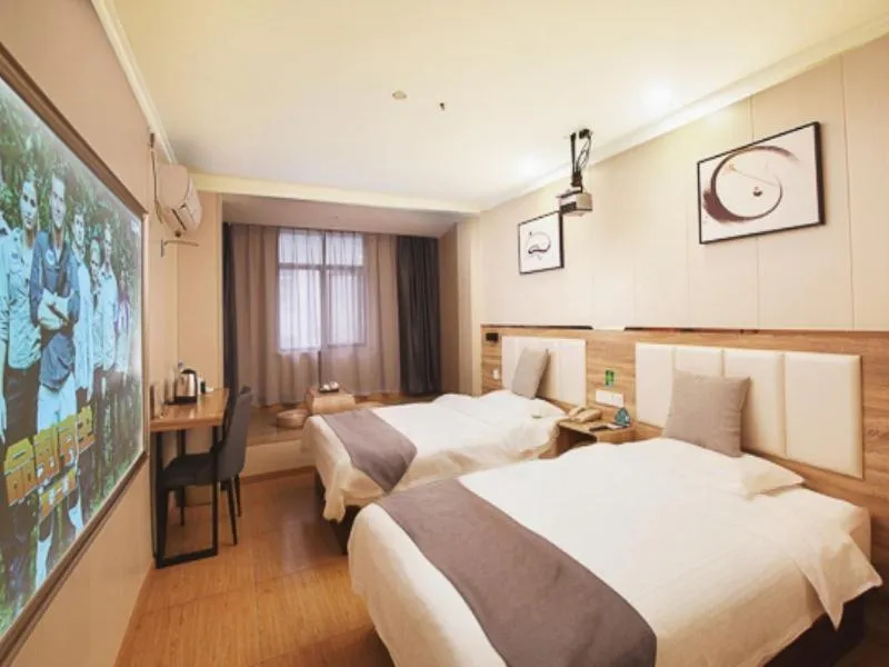Bed in GreenTree Inn Nanjing Qinhuai District Xinjiekou Subway Station Express Hotel