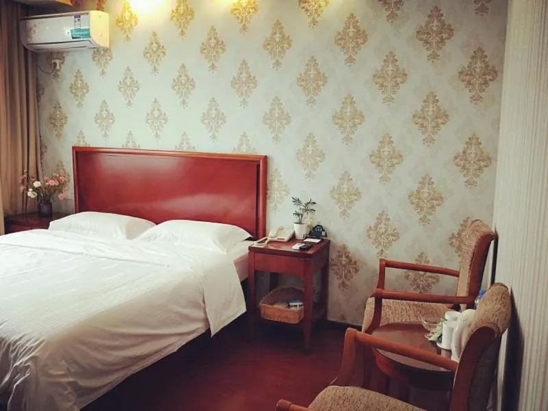 Bed in GreenTree Inn Jiangsu Nanjing Confucius Temple South Taiping Road Express Hotel