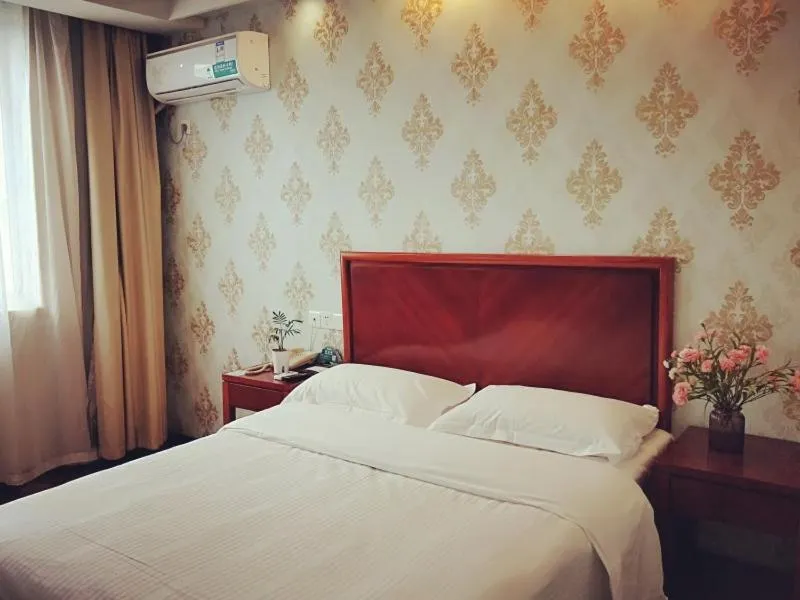 Bed in GreenTree Inn Jiangsu Nanjing Confucius Temple South Taiping Road Express Hotel