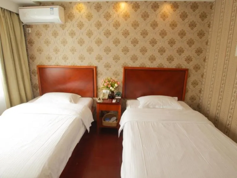 Bed in GreenTree Inn Jiangsu Nanjing Confucius Temple South Taiping Road Express Hotel