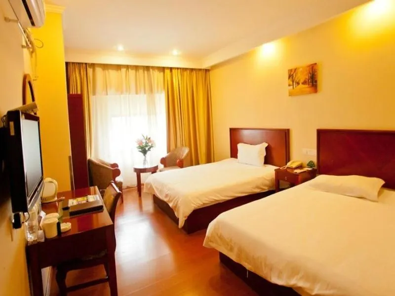 Bed in GreenTree Inn Jiangsu Nanjing Olympic Sports Center Express Hotel