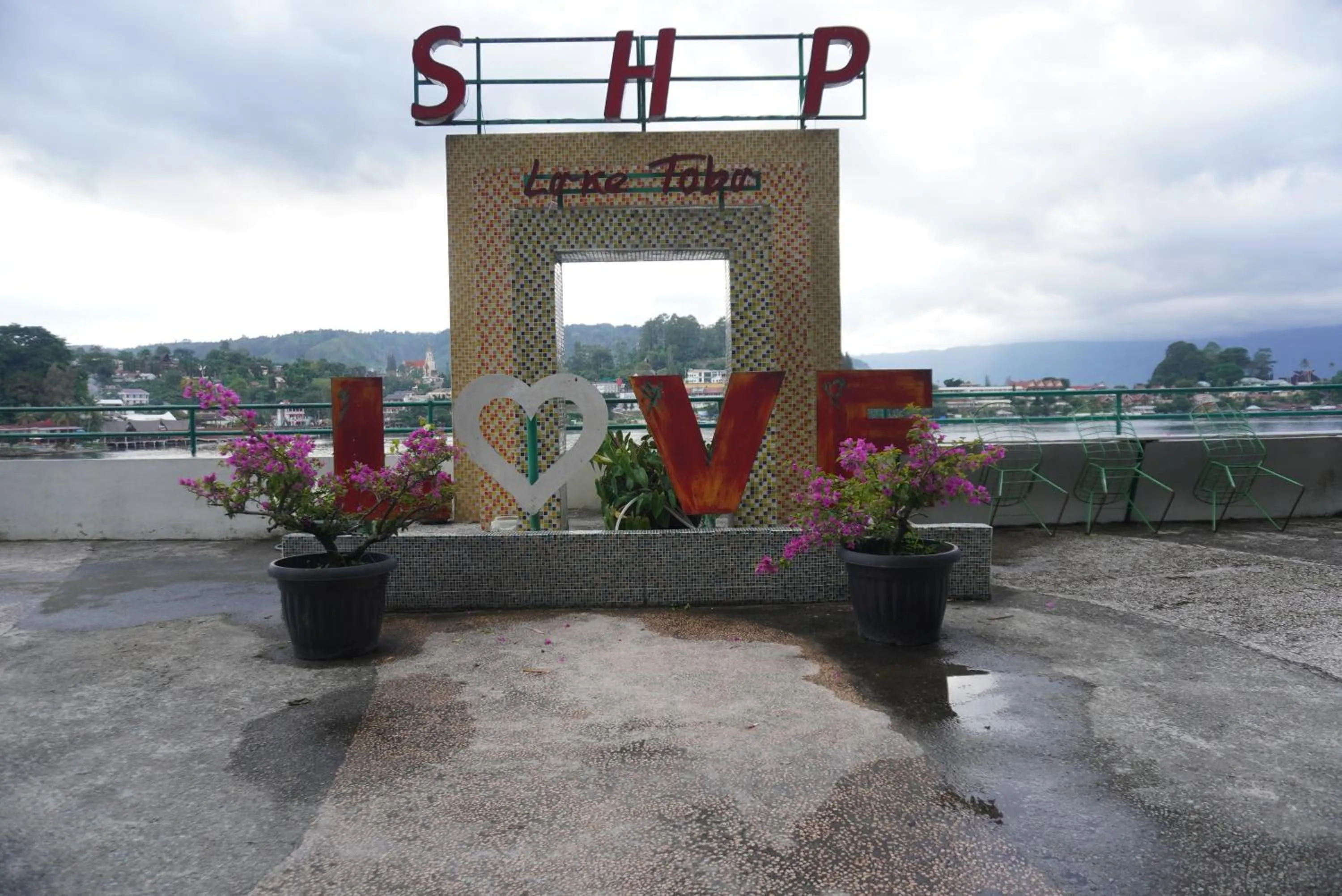 Siantar Hotel Parapat