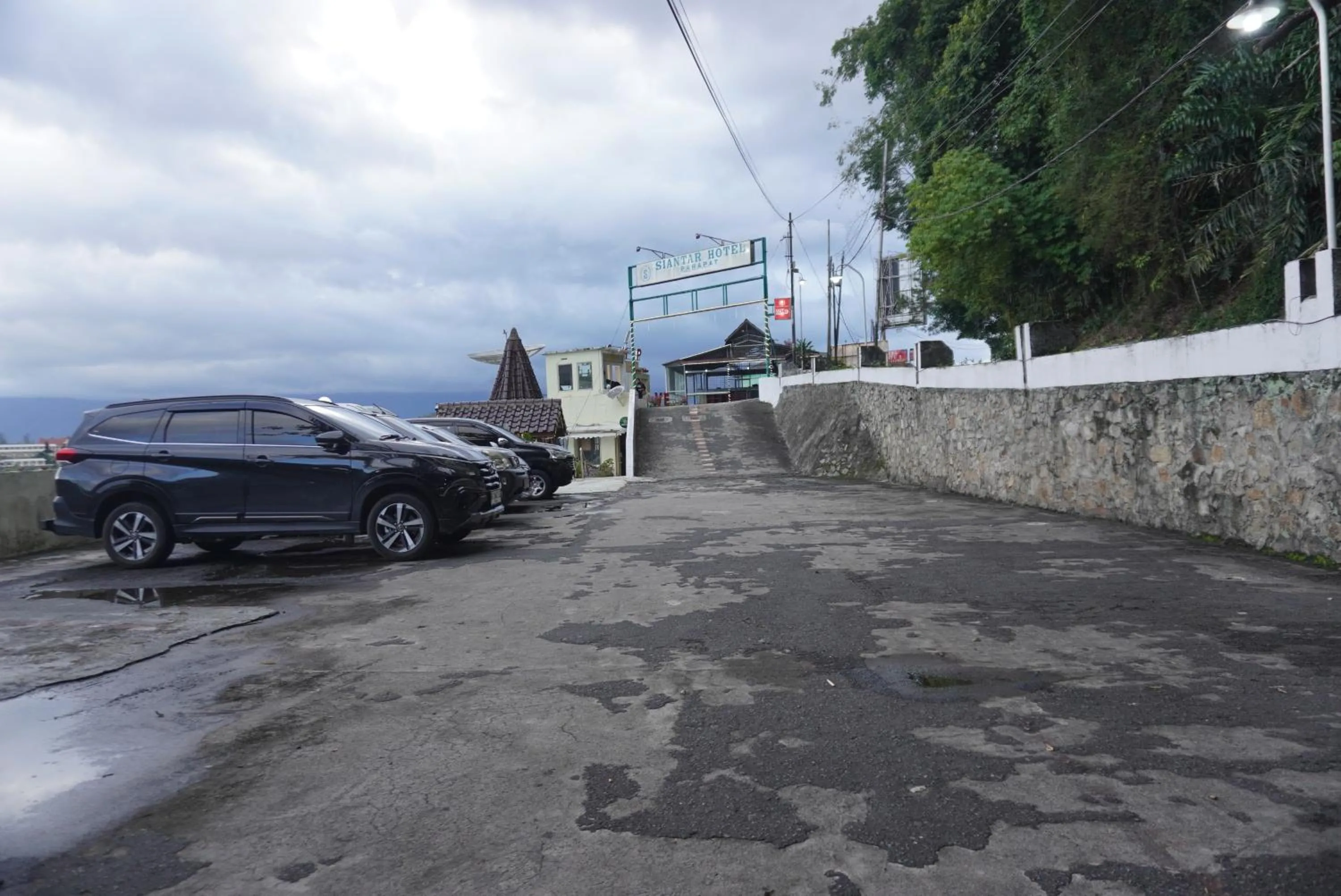Siantar Hotel Parapat