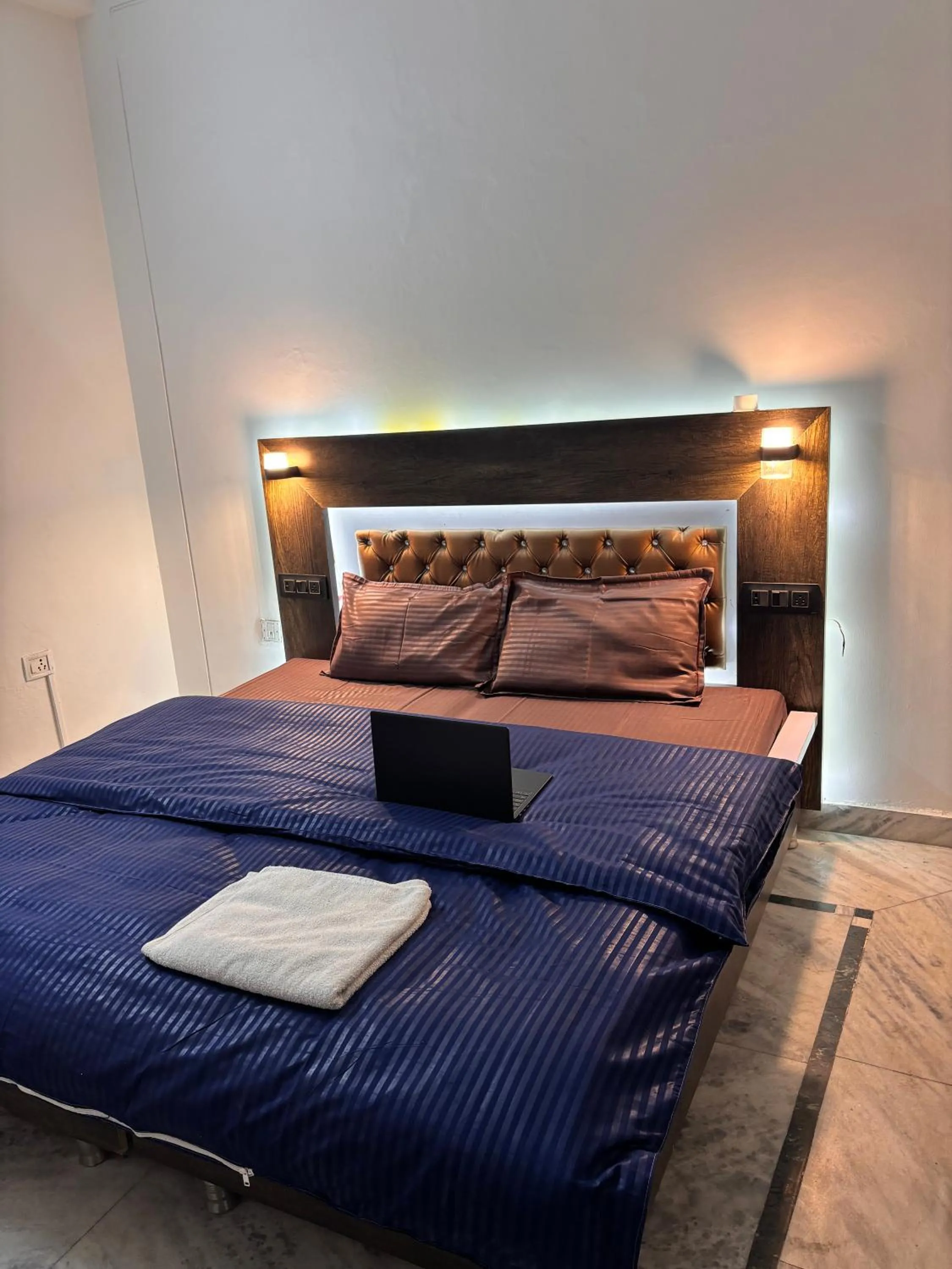 Hotel Sukoon Tapovan