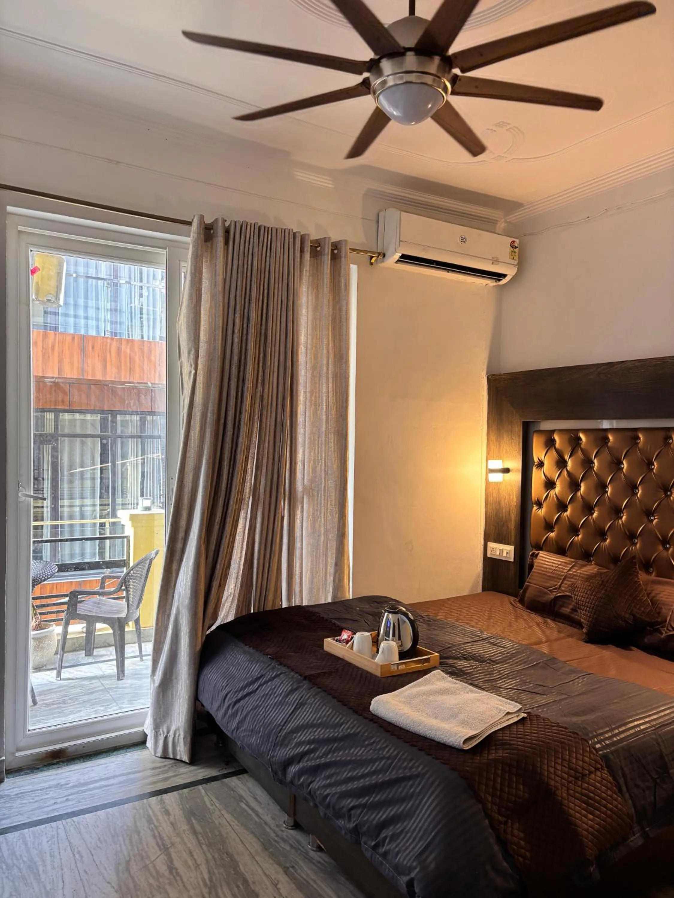 Hotel Sukoon Tapovan