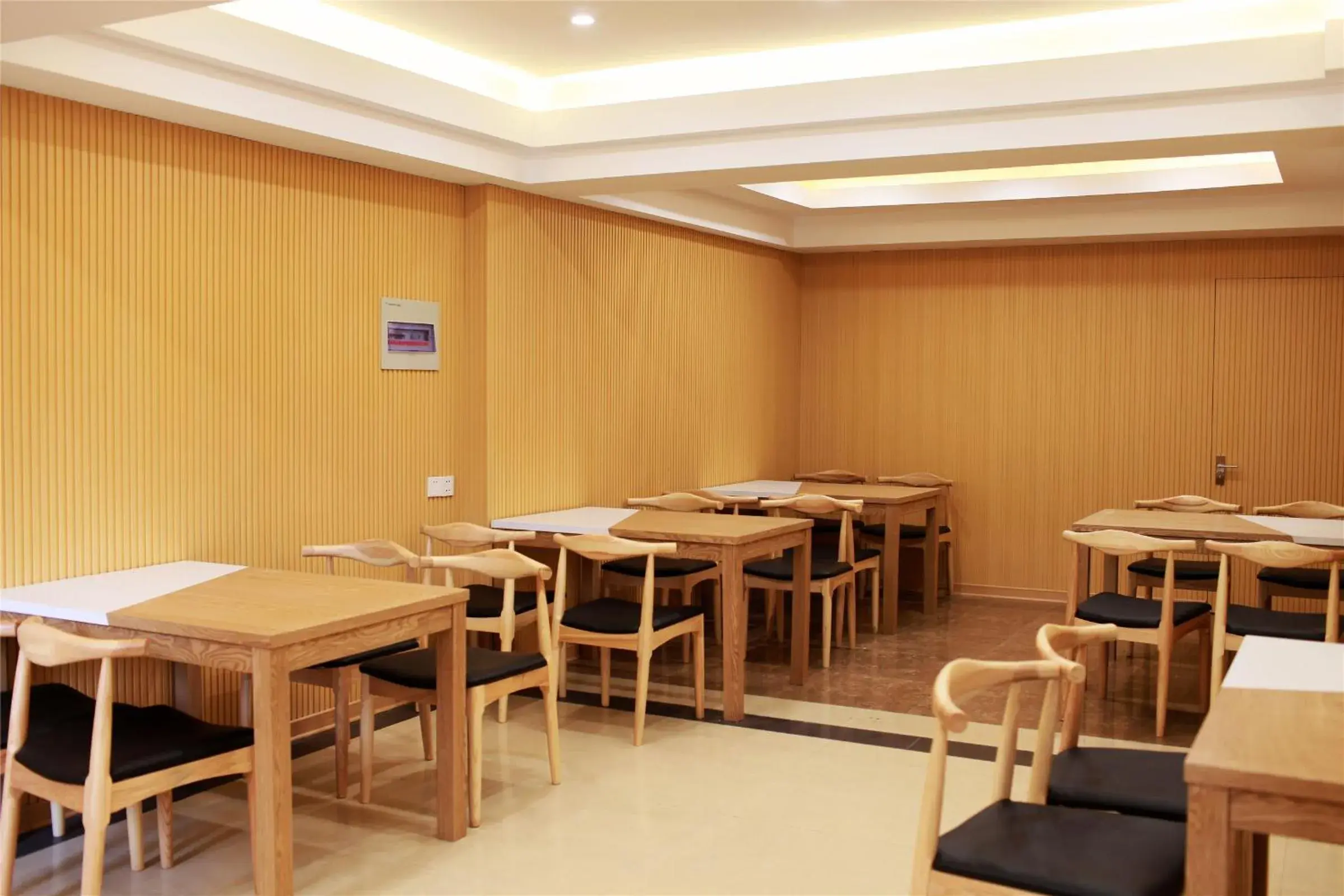 Restaurant/places to eat in GreenTree Inn Hebei Baoding Sanfeng Road Agricultural University Shell Hotel Restaurant/places to eat in GreenTree Inn Hebei Baoding Sanfeng Road Agricultural University Shell Hotel