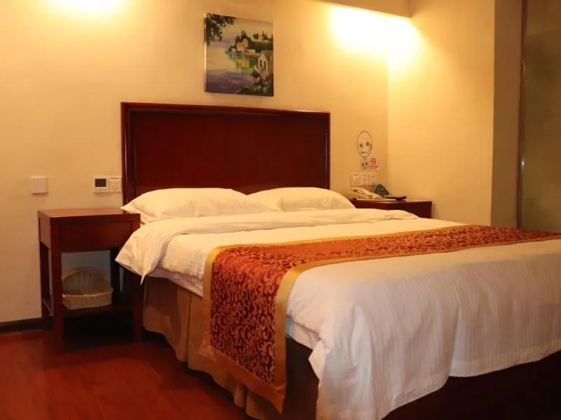 Bed in GreenTree Inn HeBei ZhangJiaKou XuanHua BoJu Countryside Business Hotel