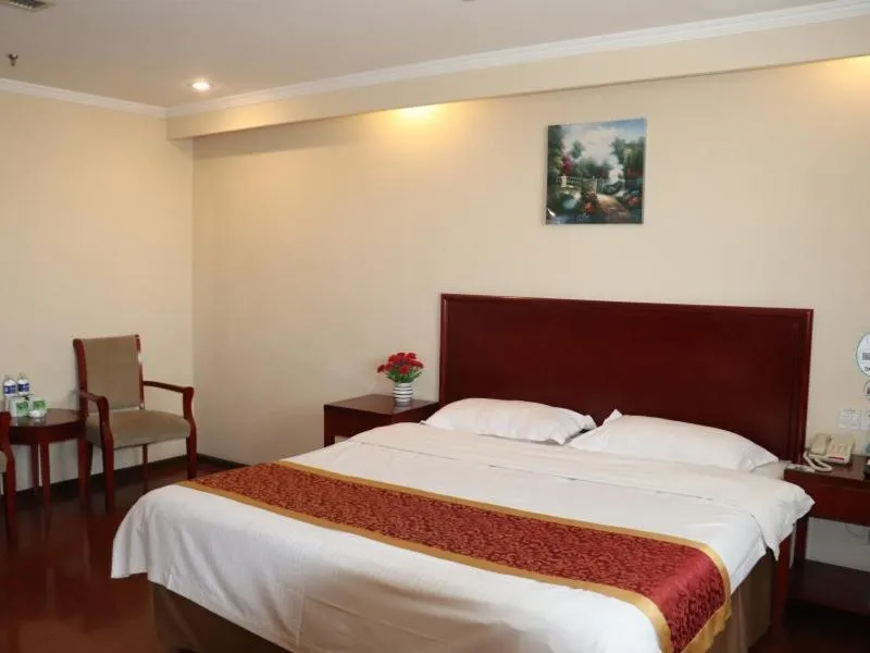 Bed in GreenTree Inn HeBei ZhangJiaKou XuanHua BoJu Countryside Business Hotel