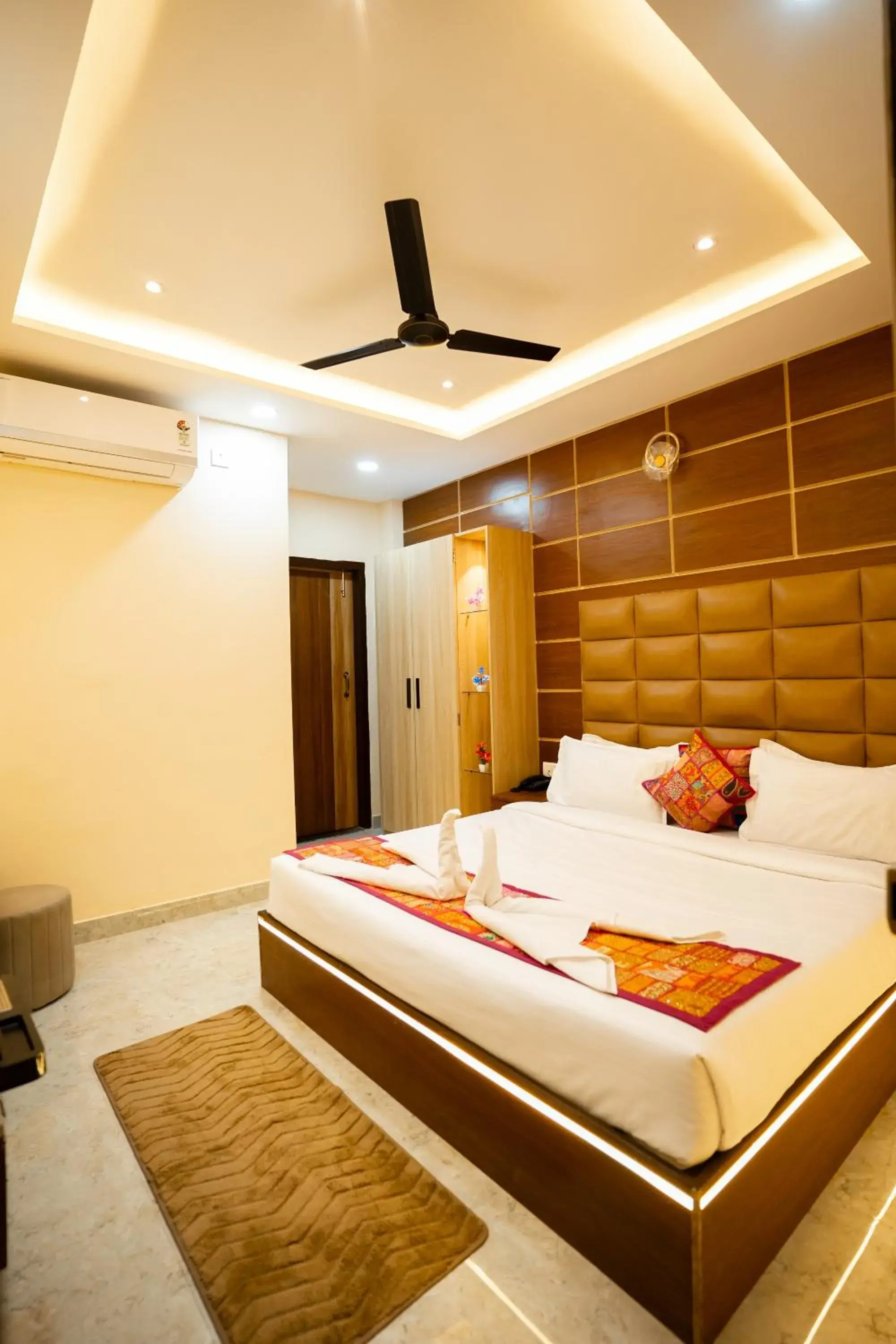 Superior Double Room - single occupancy in Hotel VS Residency Superior Double Room - single occupancy in Hotel VS Residency