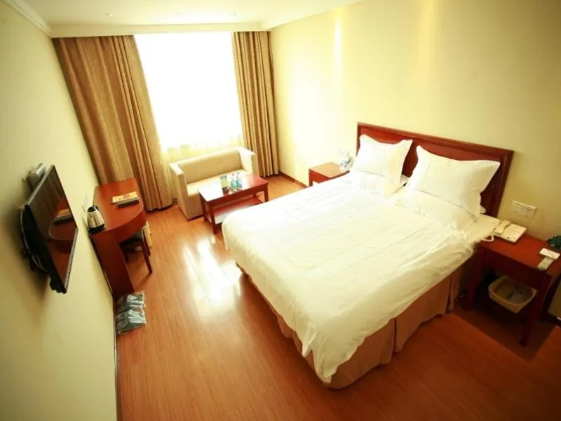GreenTree Inn Henan Puyang Jingkai Avenue Wuyi Road Business Hotel