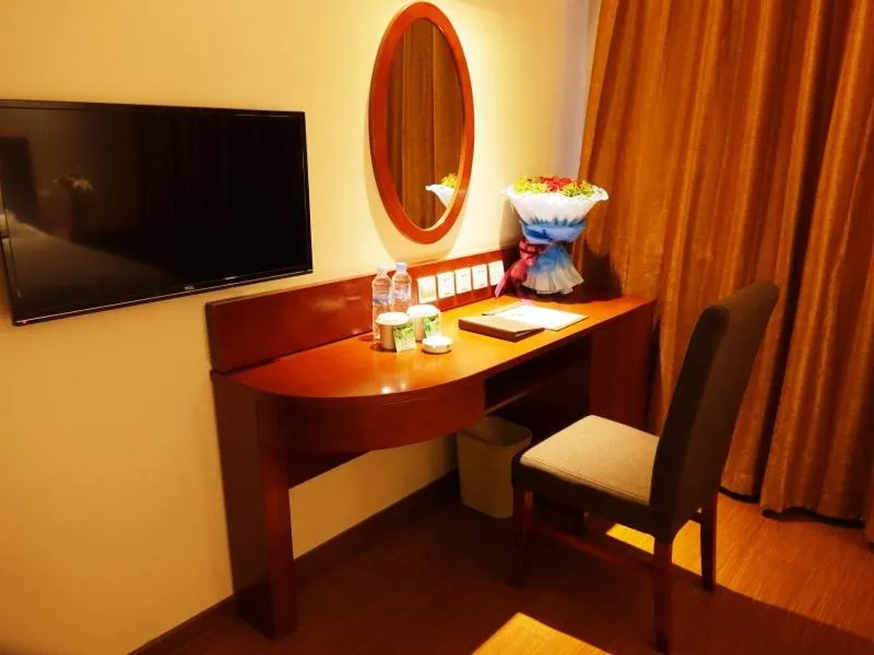 GreenTree Inn Inner Mongolia Chifeng Linxi Ronglin Homeland Express Hotel