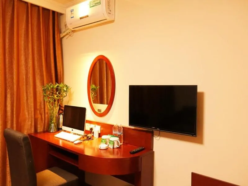 GreenTree Inn Inner Mongolia Chifeng Linxi Ronglin Homeland Express Hotel