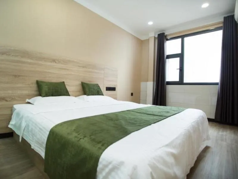 GreenTree Inn Shandong Linyi Bus Station Express Hotel