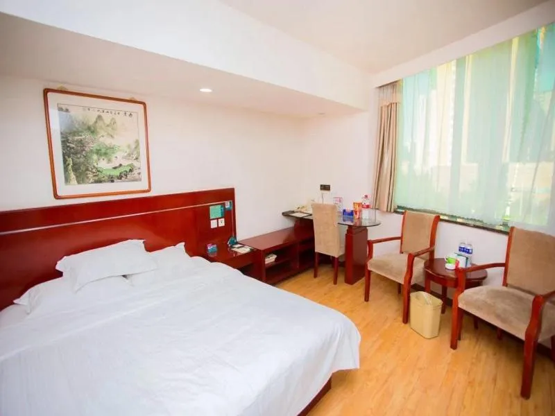 Bed in GreenTree Inn Shandong Binzhou Wanda Plaza Huangheshilu Express Hotel
