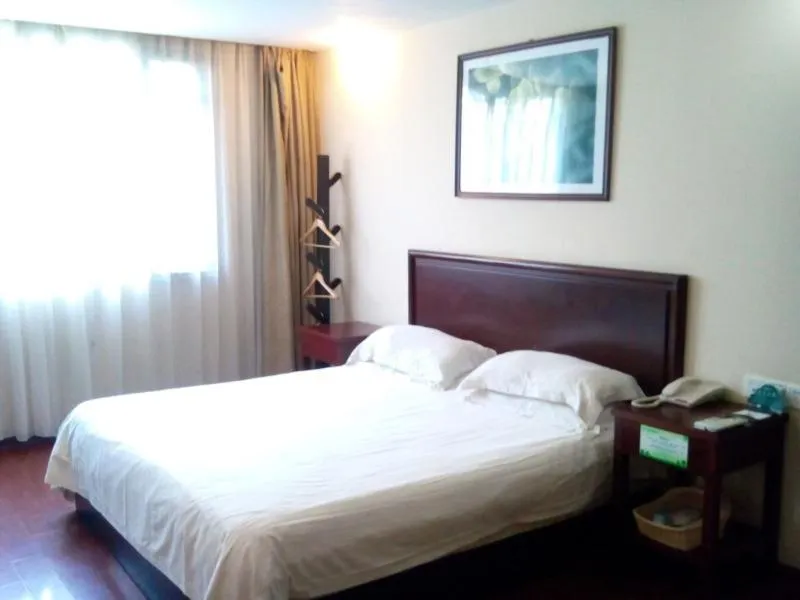 Bed in GreenTree Inn Anhui Suzhou Railway Station Express Hotel