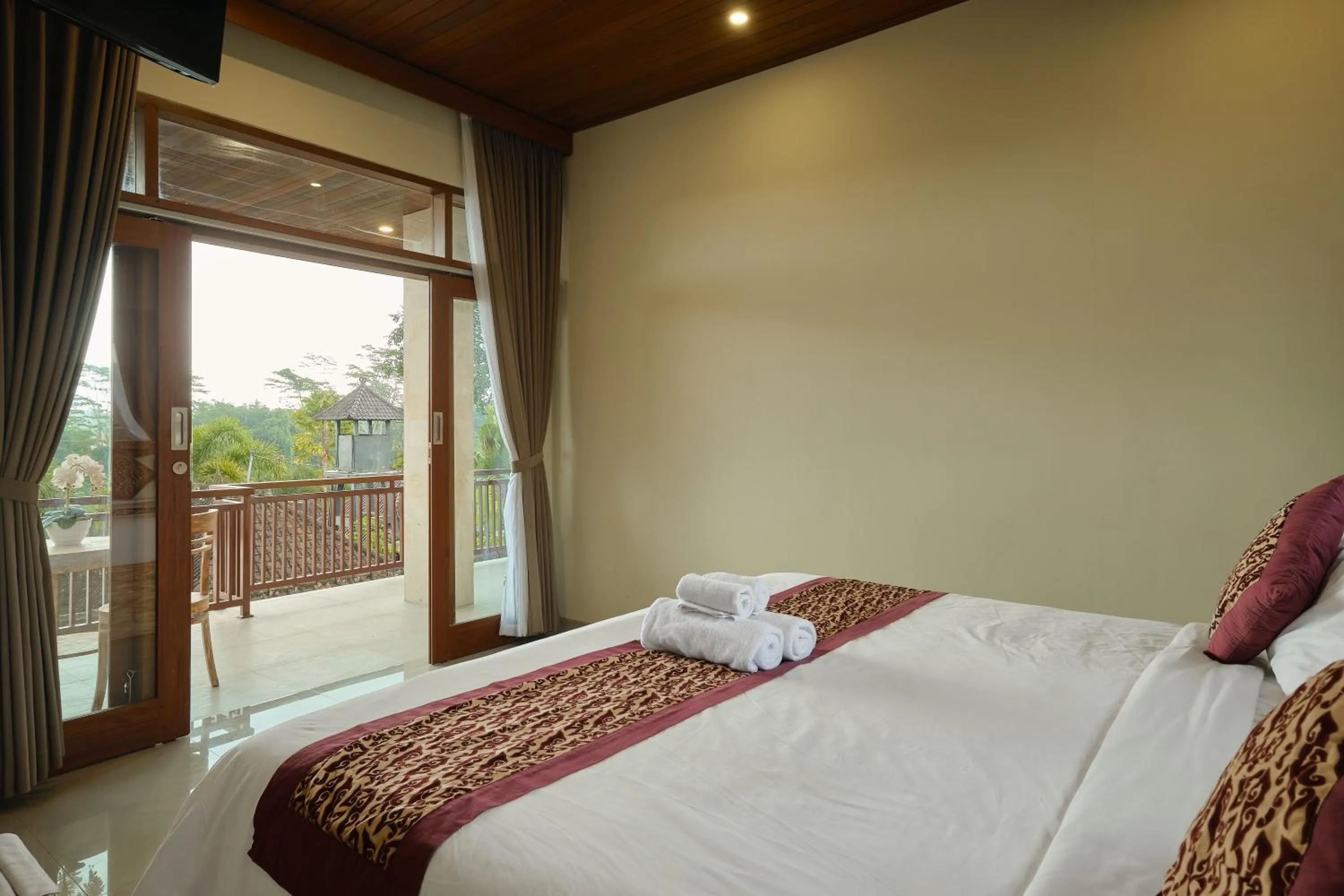 Bed in D'bale Ananda Villa Ubud
