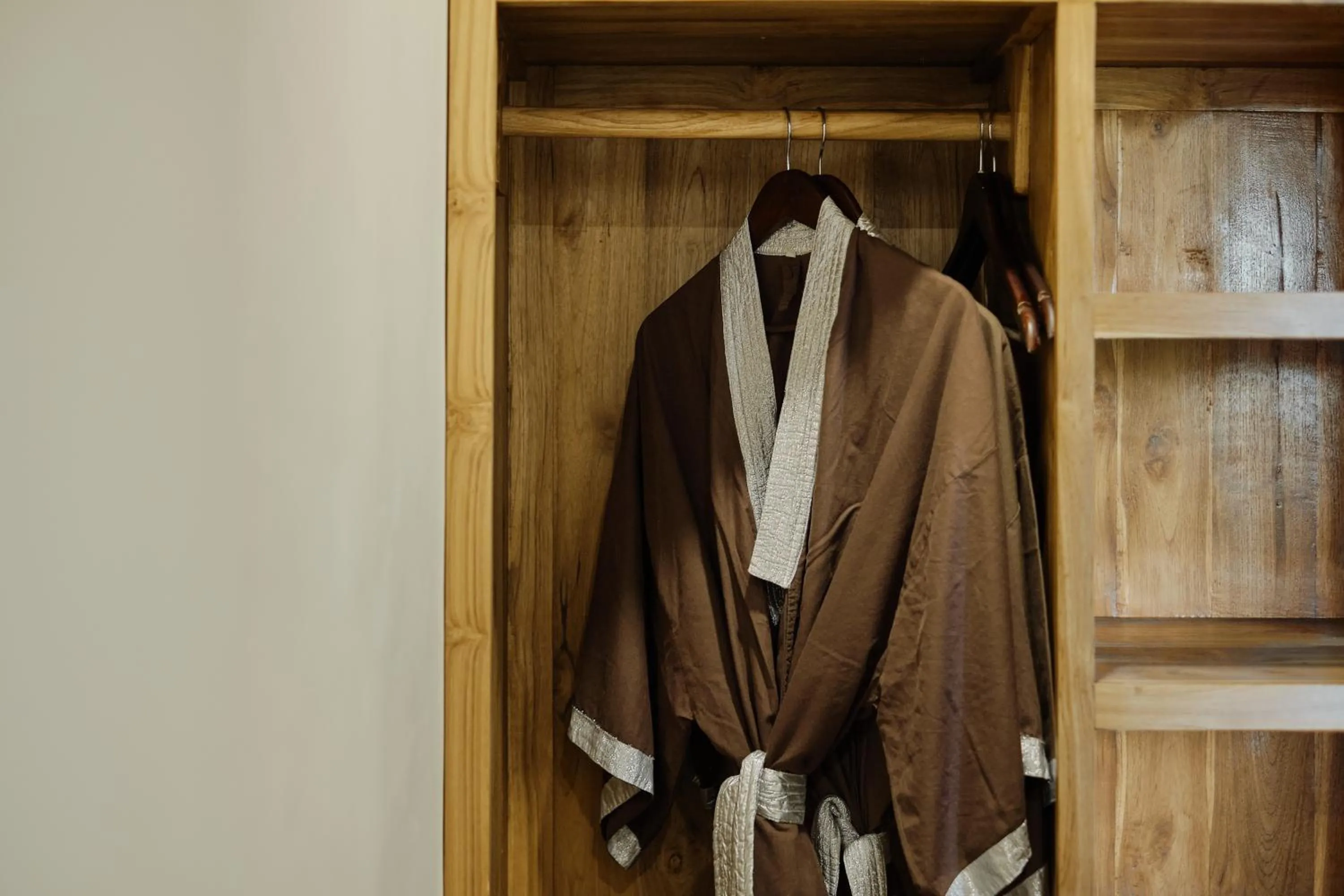 wardrobe in D'bale Ananda Villa Ubud