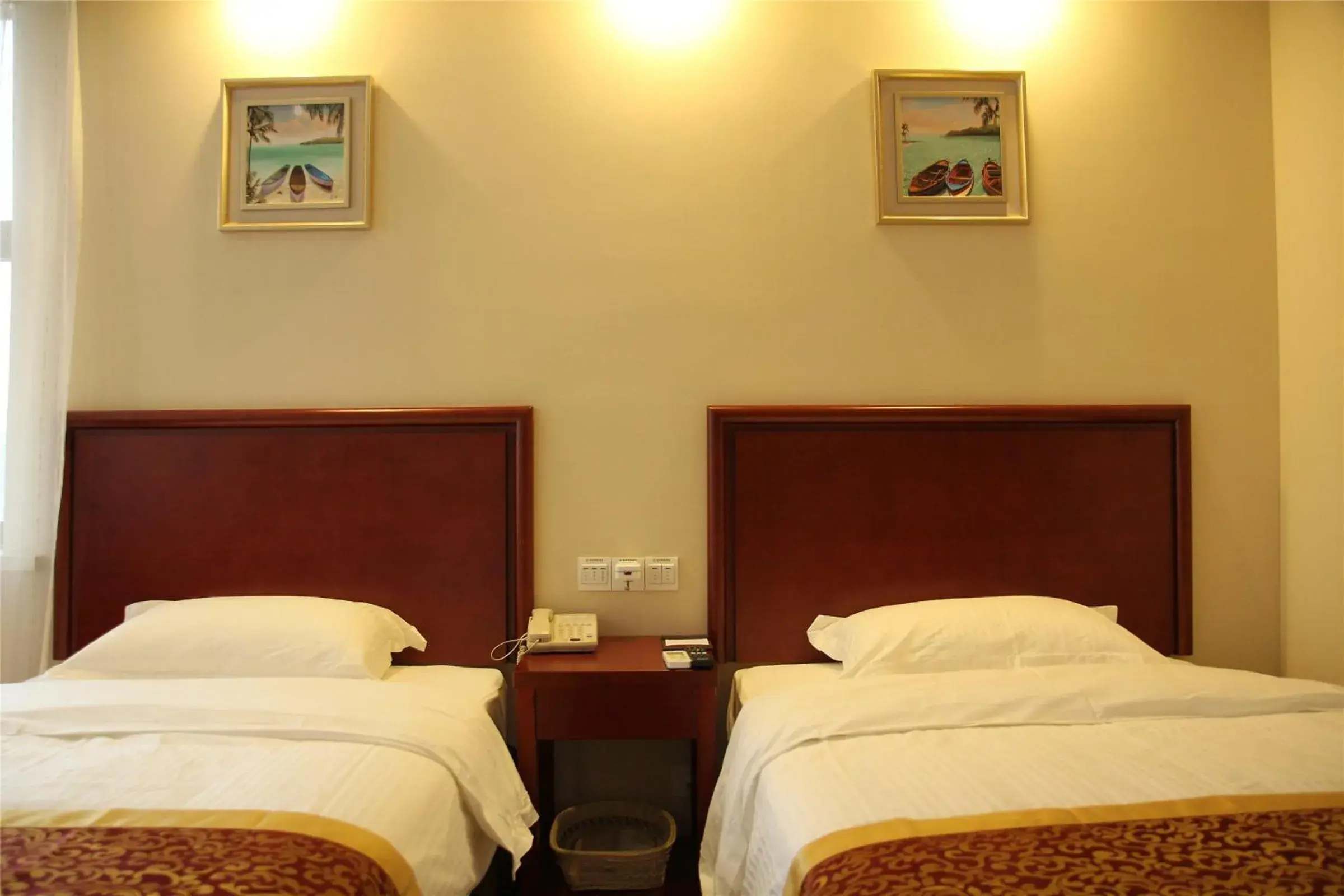 Bedroom, Bed in GreenTree Inn Anhui Xuancheng South Zhaoting Road Business Hotel Bedroom, Bed in GreenTree Inn Anhui Xuancheng South Zhaoting Road Business Hotel