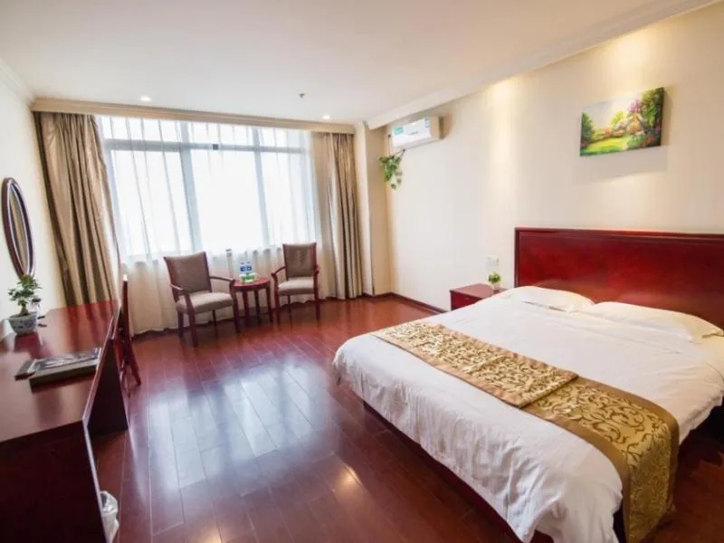Bed in GreenTree Inn AnHui GuangDe ZhongYang LeCheng Business Hotel