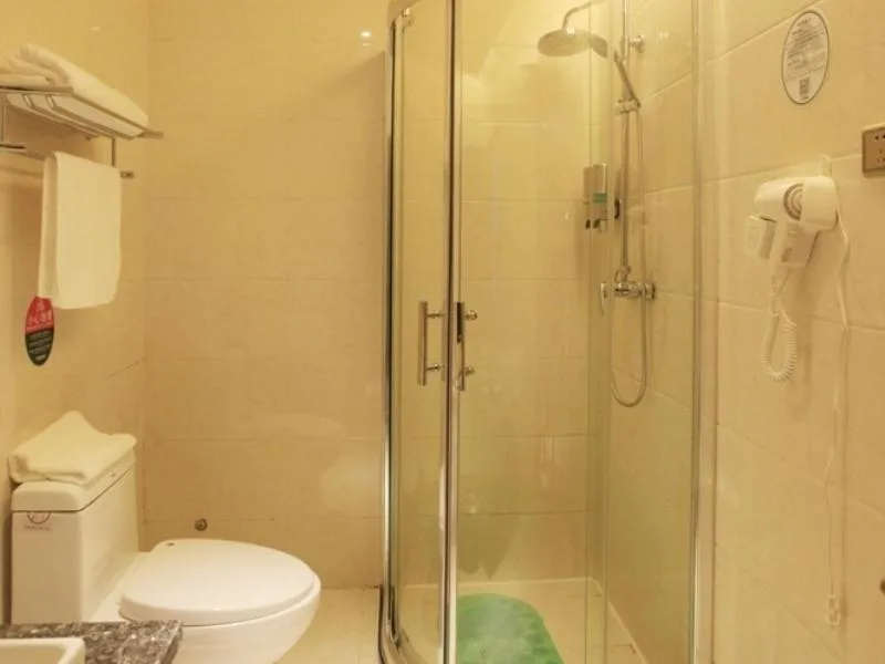 GreenTree Inn ShanDong North WeiHai StationNorth International Bathing Beach Business Hotel