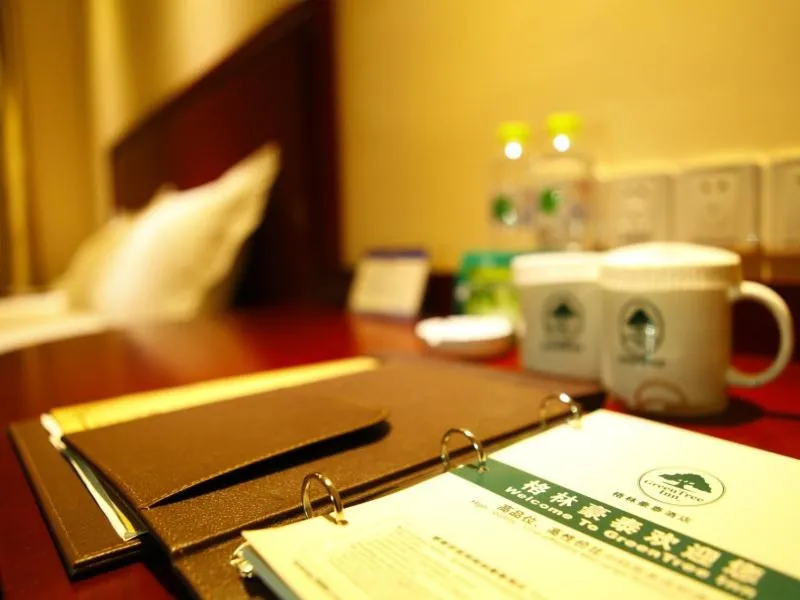 GreenTree Inn Shandong Zaozhuang Xuecheng District Road Taishan Road Road Communist Youth League School Express Hotel