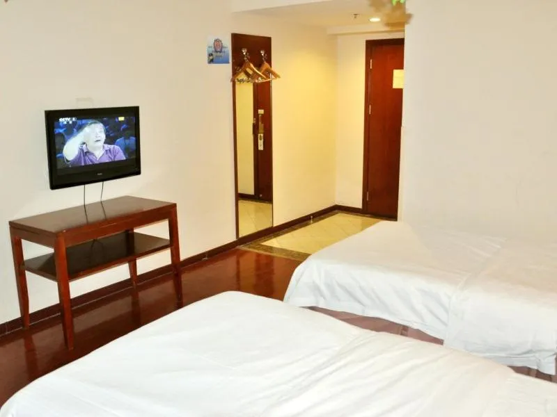 Bed in GreenTree Inn Shandong Rizhao University City Express Hotel