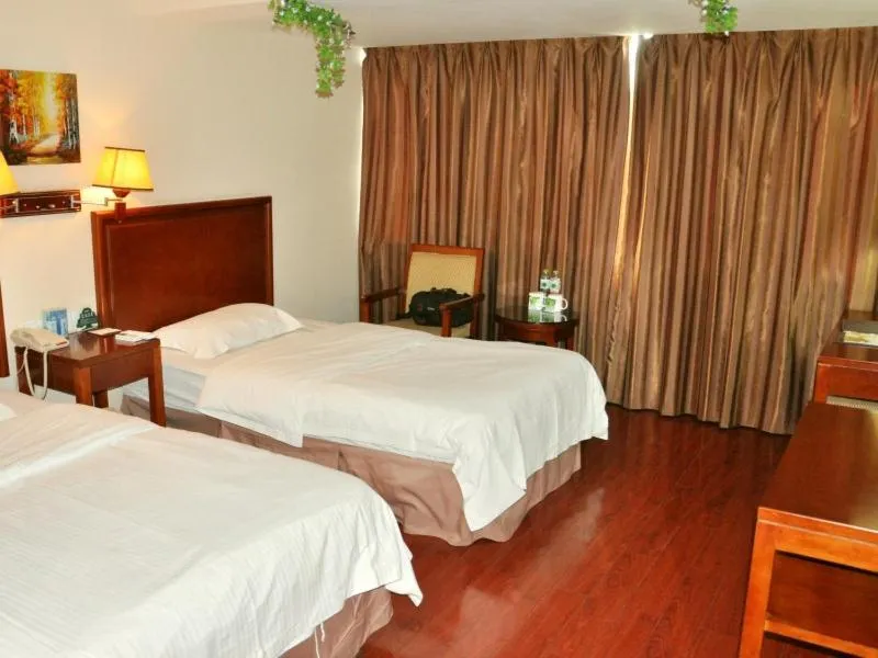 Bed in GreenTree Inn Shandong Rizhao University City Express Hotel