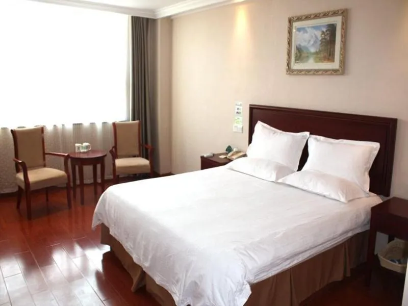 Bed in GreenTree Inn Shandong Liaocheng Chiping East Huixin Road Business Hotel